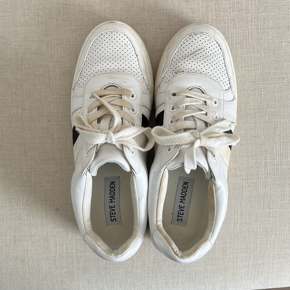 Steve Madden Braden Platform Sneakers - Picture 2 of 4